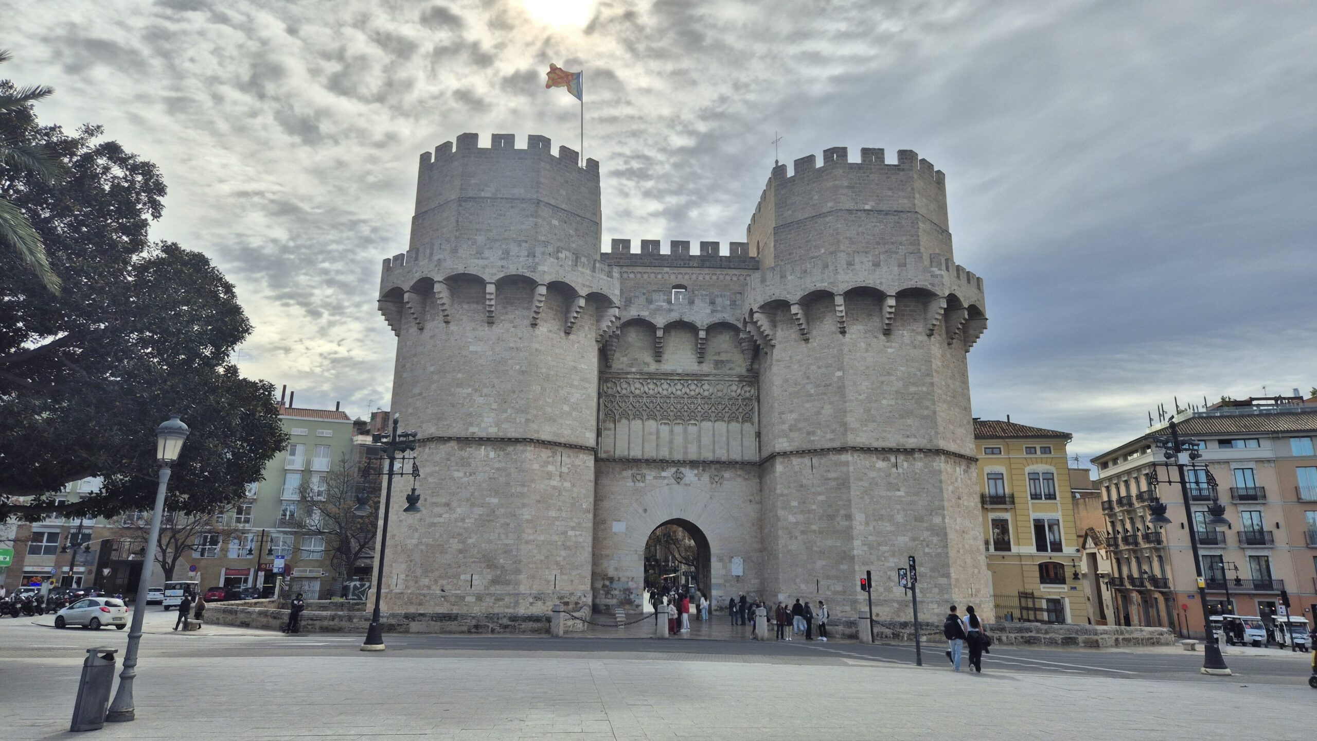 veze torres serranos