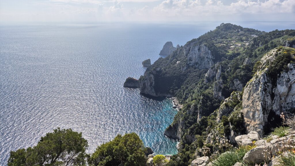 výhled ze zahrad capri